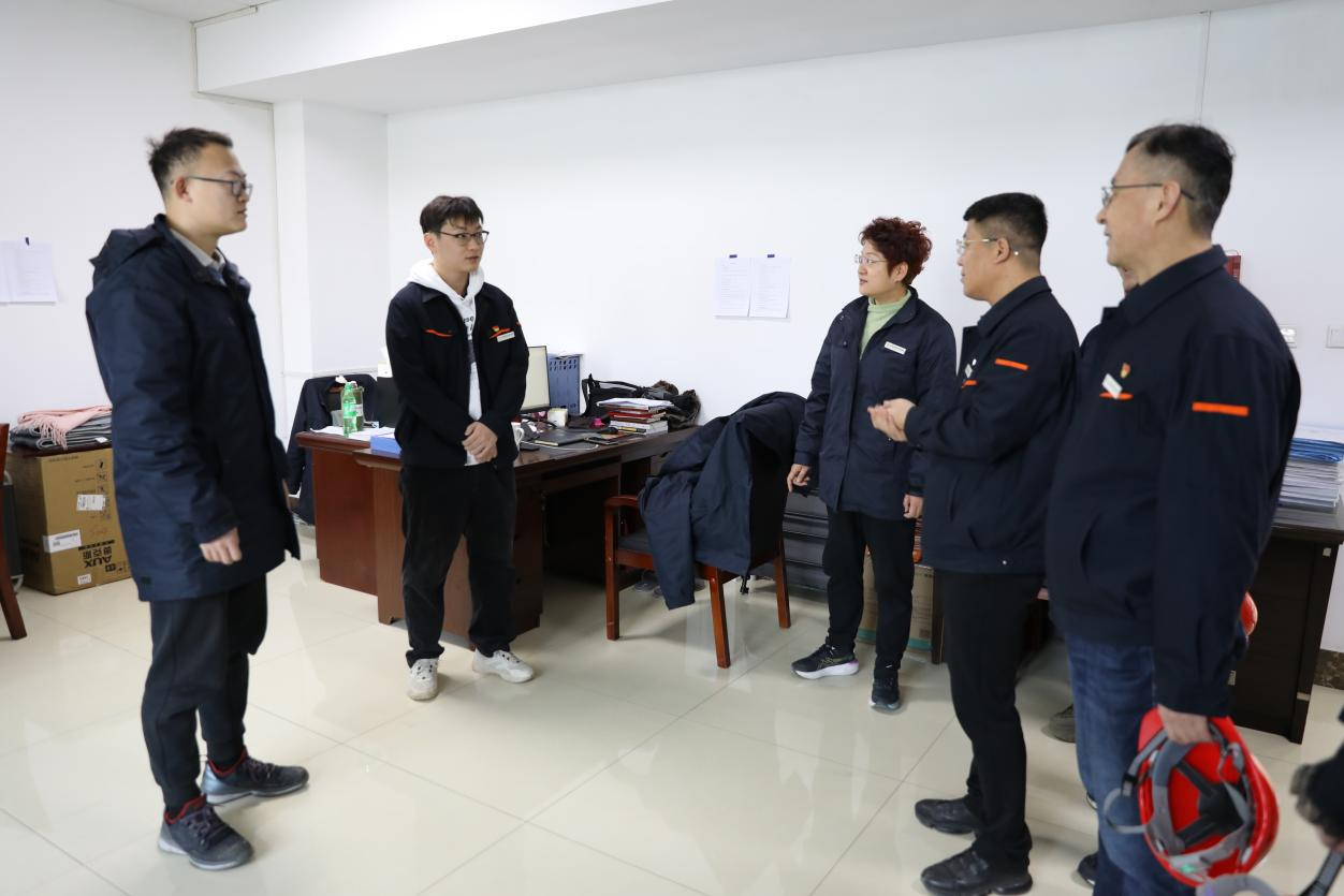 3118ÔÆ¶¥¼¯ÍÅ(ÖйúÇø)¹Ù·½ÍøÕ¾